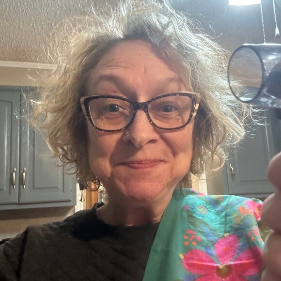 Meet your Posher, Deborah - Picture 6 of 6